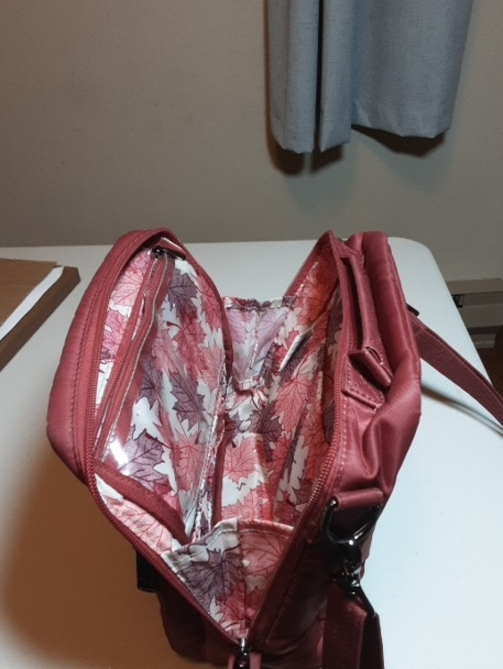 Lug Ranger2 Crossbody, Quilted, In Red - Picture 5 of 9